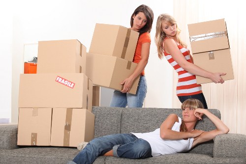 Clean and organised storage space suitable for furniture and boxes in Uxbridge